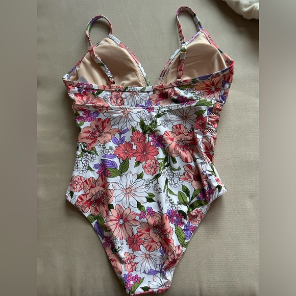 Kona Sol Medium Coverage One Piece Floral Swimsuit/ Bathing suit‎  Size Large - Picture 3 of 8